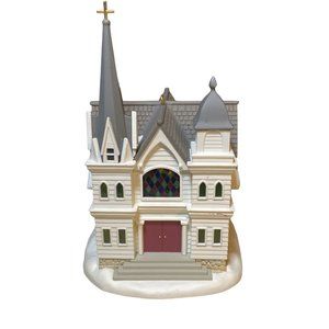 2002 Hallmark Ornament COUNTRY CHURCH Candlelight Services #5